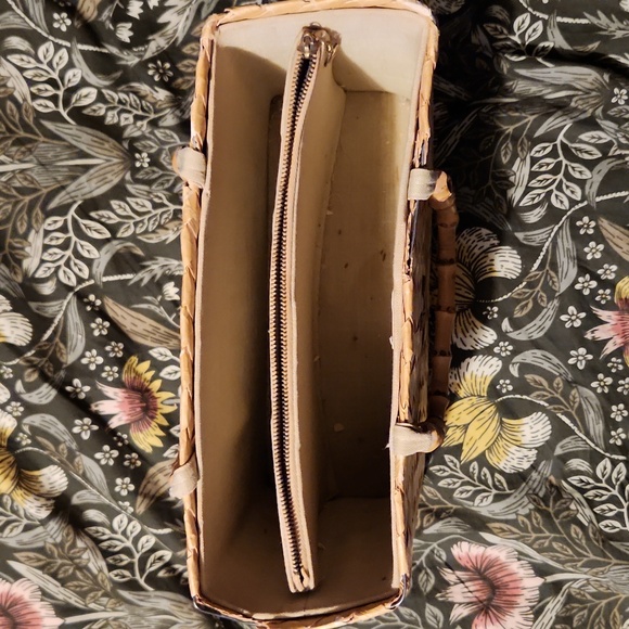 Woven tiki purse - Picture 4 of 5